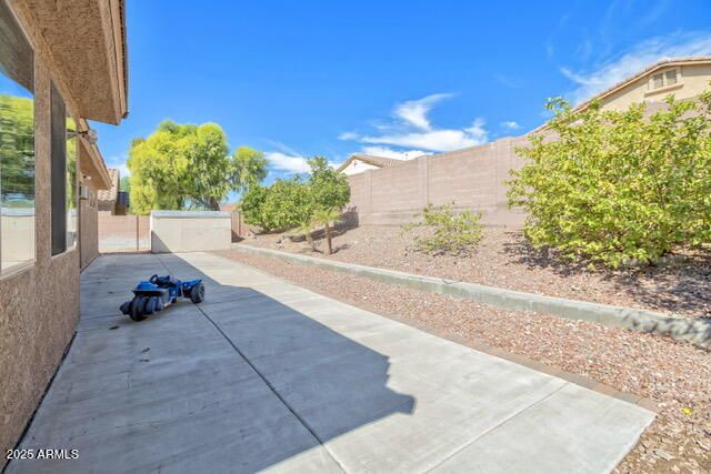 1928 W SPUR Drive, Phoenix, AZ 85085