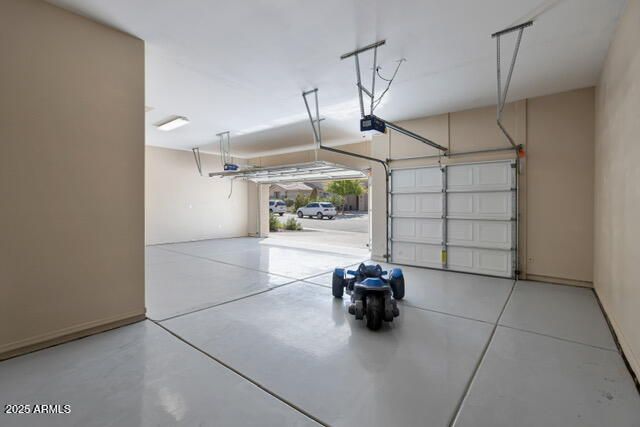 1928 W SPUR Drive, Phoenix, AZ 85085