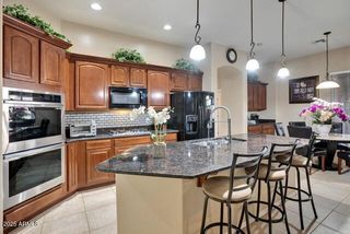 1928 W SPUR Drive, Phoenix, AZ 85085