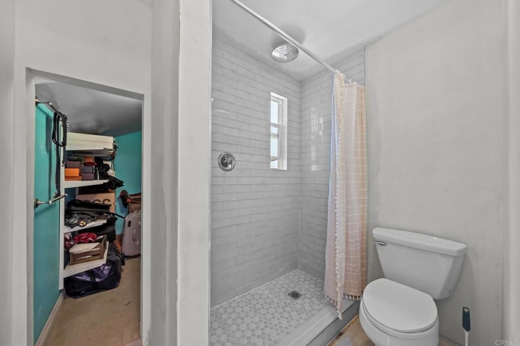 Image 38 of property listing at 20 Lake Helix Drive, La Mesa, CA 91941