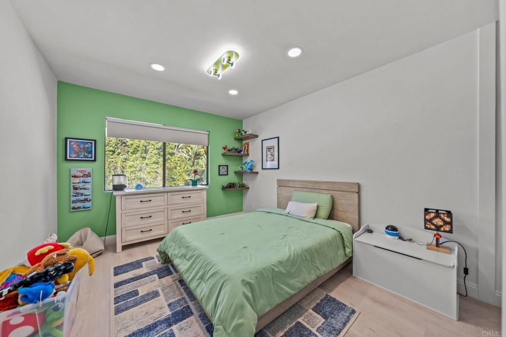 Image 42 of property listing at 20 Lake Helix Drive, La Mesa, CA 91941