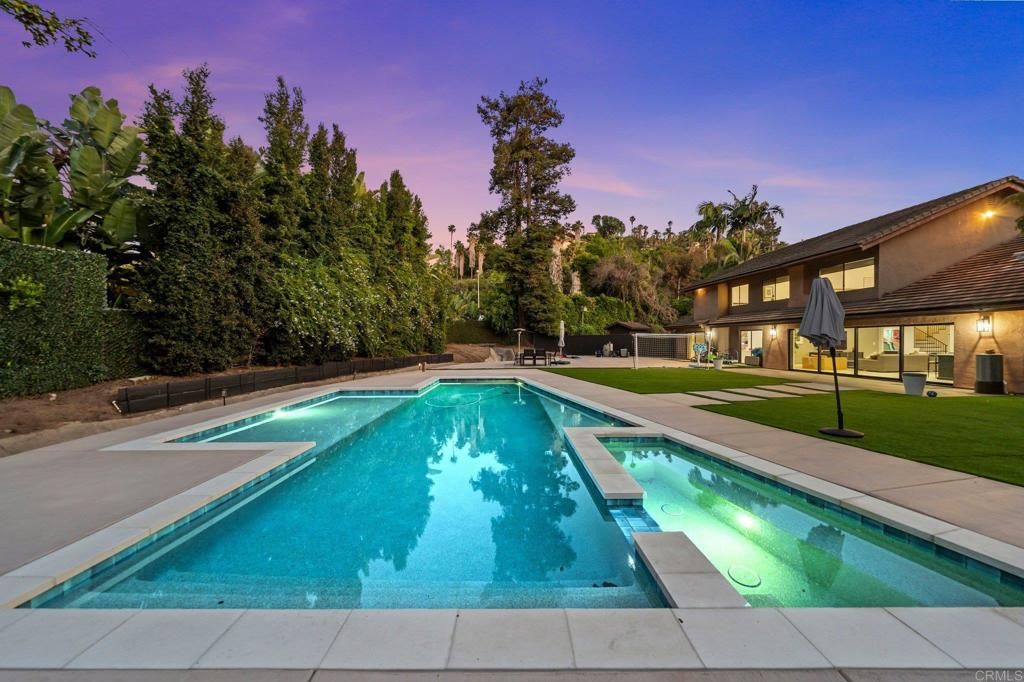 Image 48 of property listing at 20 Lake Helix Drive, La Mesa, CA 91941