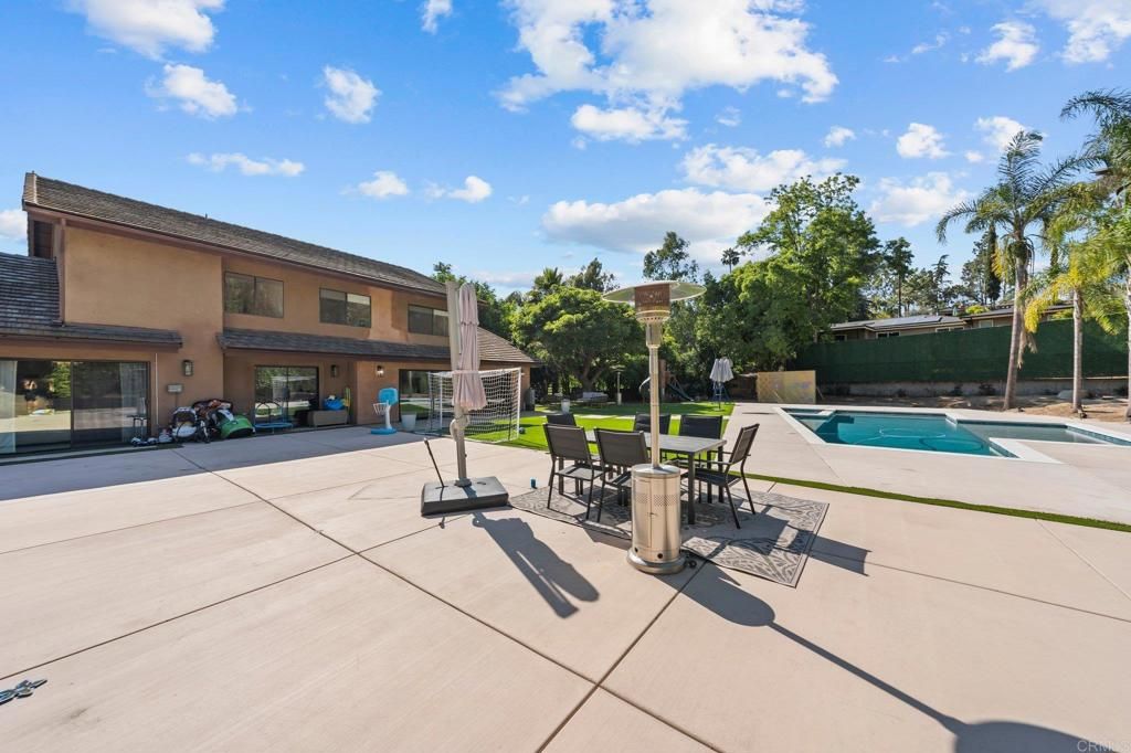 Image 53 of property listing at 20 Lake Helix Drive, La Mesa, CA 91941