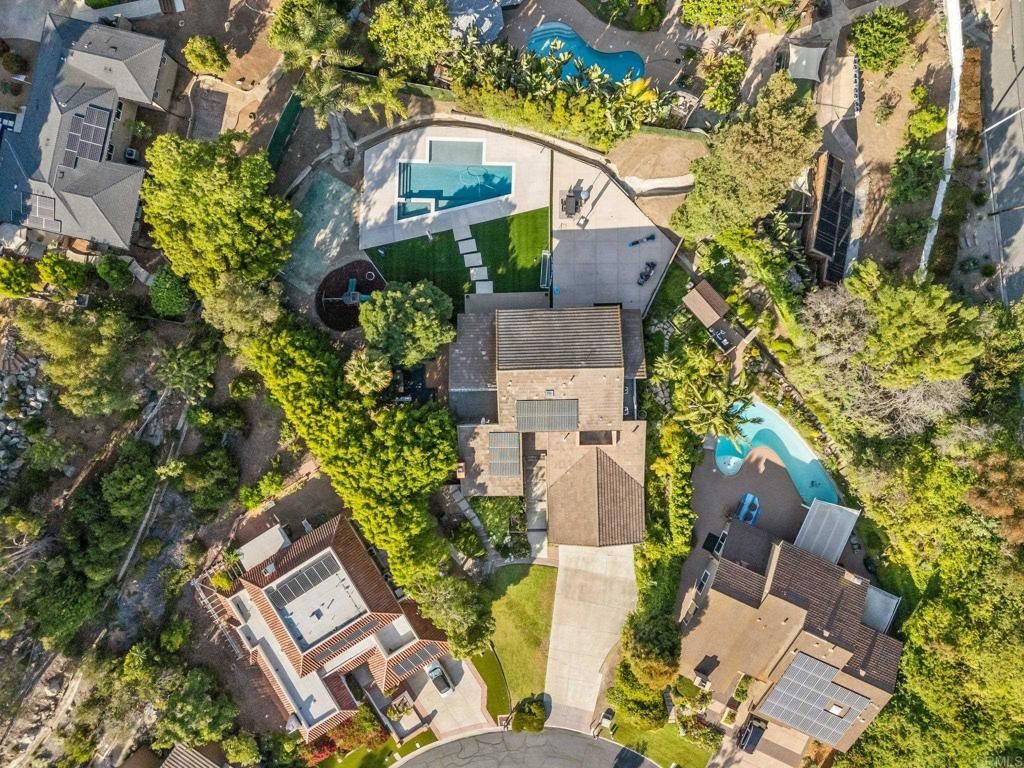 Image 60 of property listing at 20 Lake Helix Drive, La Mesa, CA 91941