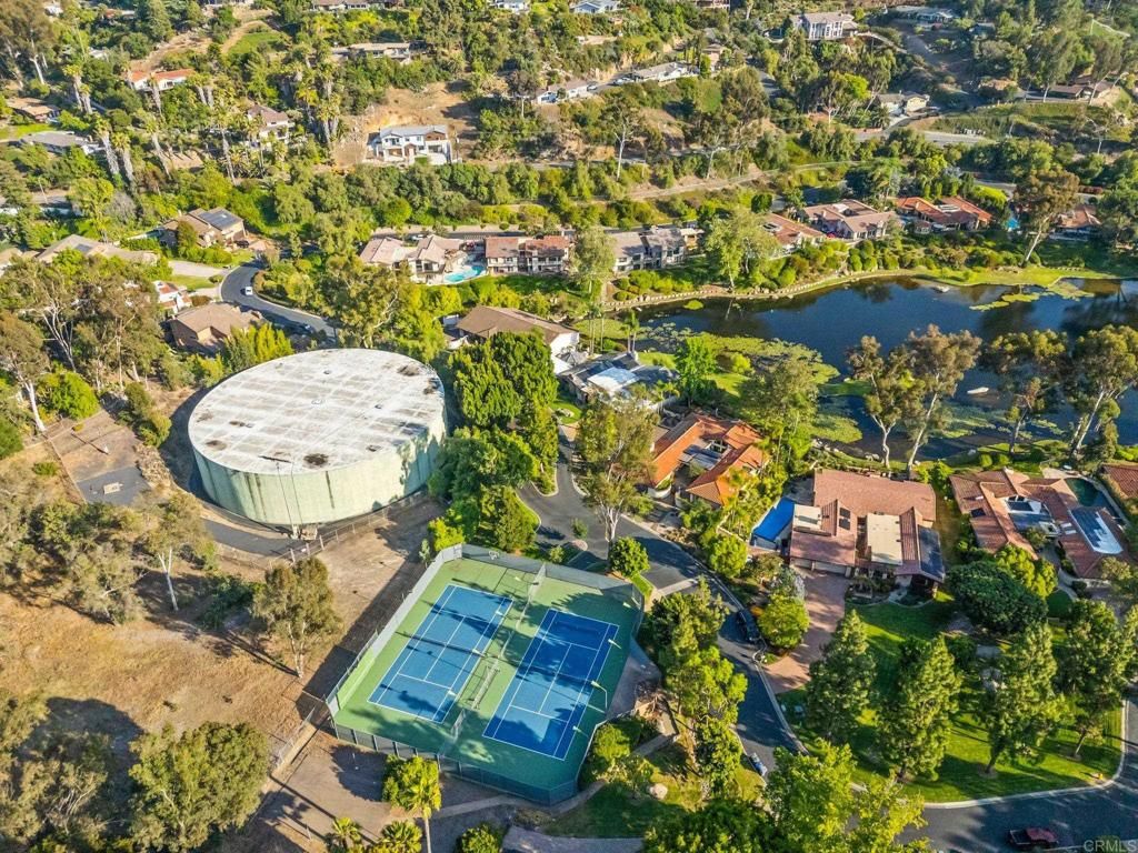 Image 65 of property listing at 20 Lake Helix Drive, La Mesa, CA 91941