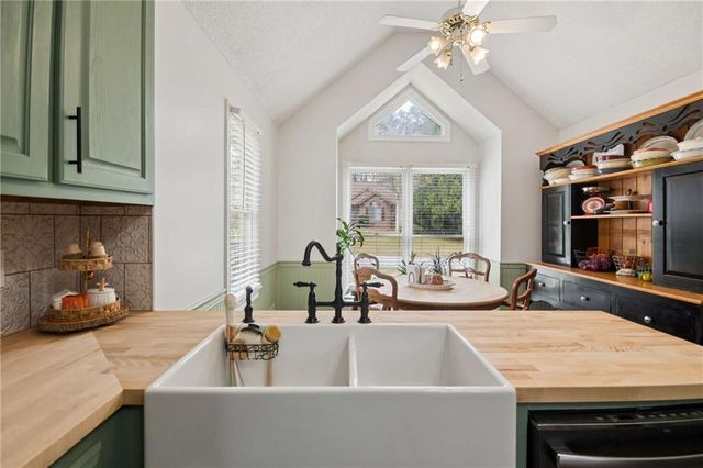 4721 Shadybrook Way SE, Conyers, GA 30094