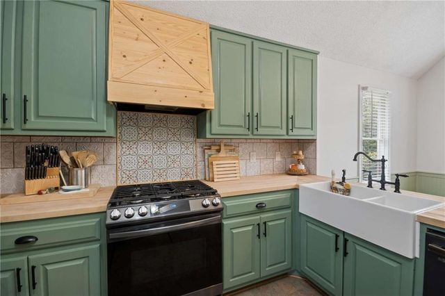 4721 Shadybrook Way SE, Conyers, GA 30094