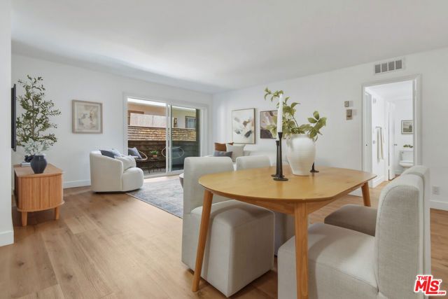 5403 Newcastle Avenue 19, Encino (los Angeles), CA 91316