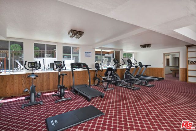 5403 Newcastle Avenue 19, Encino (los Angeles), CA 91316