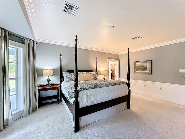 2135 SW 55th Avenue, Vero Beach, FL 32968