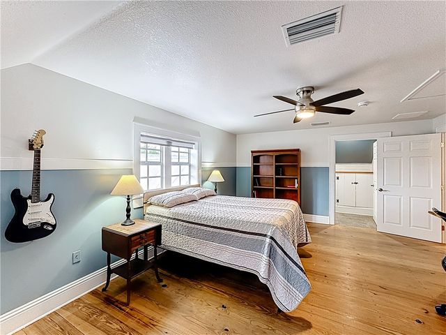 2135 SW 55th Avenue, Vero Beach, FL 32968