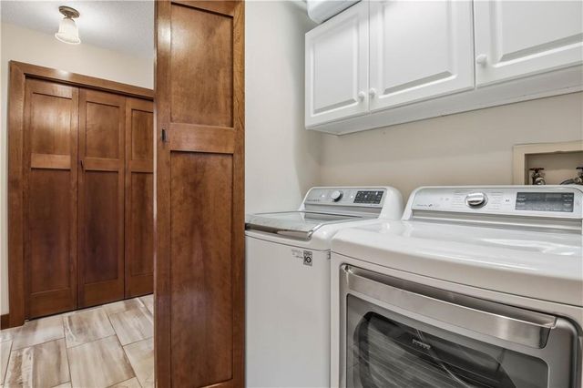 1012 Village Square Lane, Altoona, WI 54720