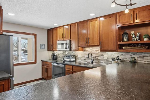 1012 Village Square Lane, Altoona, WI 54720