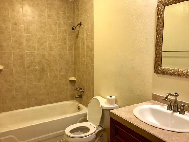 2118 Endicott Lane, Sugar Land, TX 77478