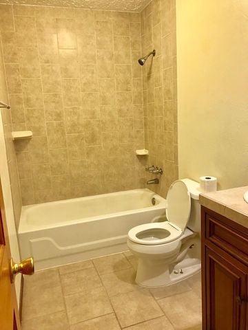 2118 Endicott Lane, Sugar Land, TX 77478