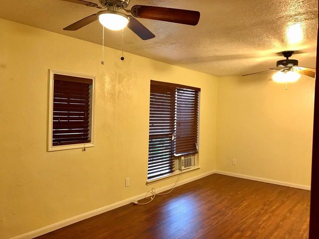 2118 Endicott Lane, Sugar Land, TX 77478