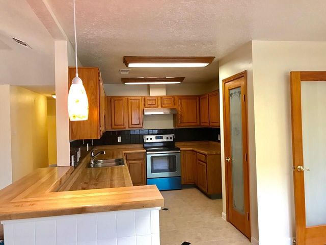 2118 Endicott Lane, Sugar Land, TX 77478