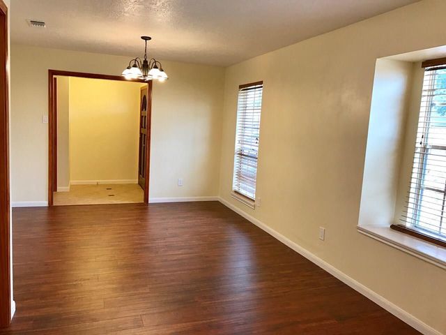 2118 Endicott Lane, Sugar Land, TX 77478