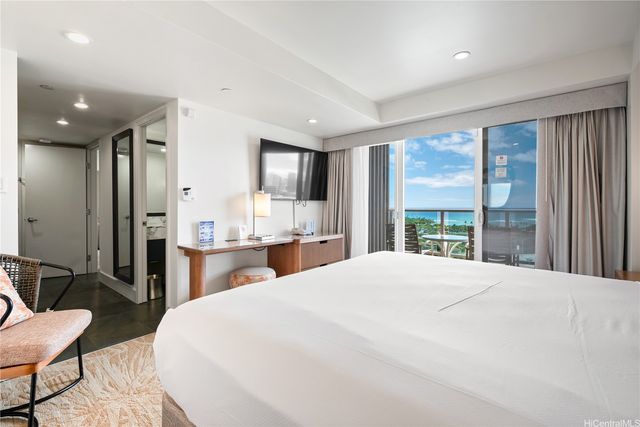 410 Atkinson Drive 1707, Honolulu, HI 96814