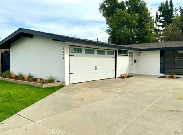 2324 W Palm Avenue, Orange, CA 92868
