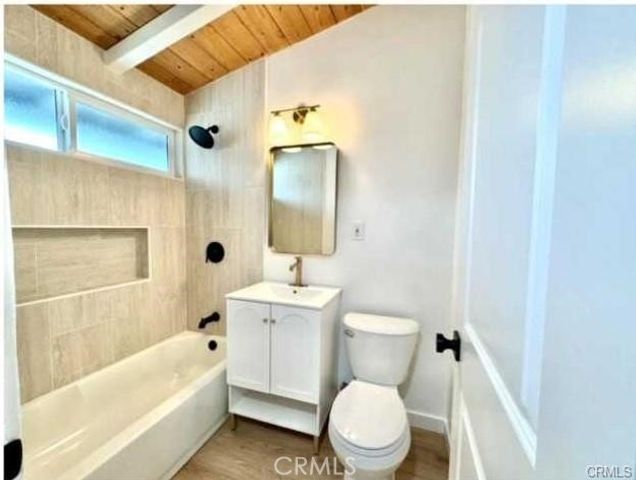 2324 W Palm Avenue, Orange, CA 92868