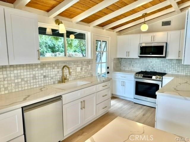 2324 W Palm Avenue, Orange, CA 92868