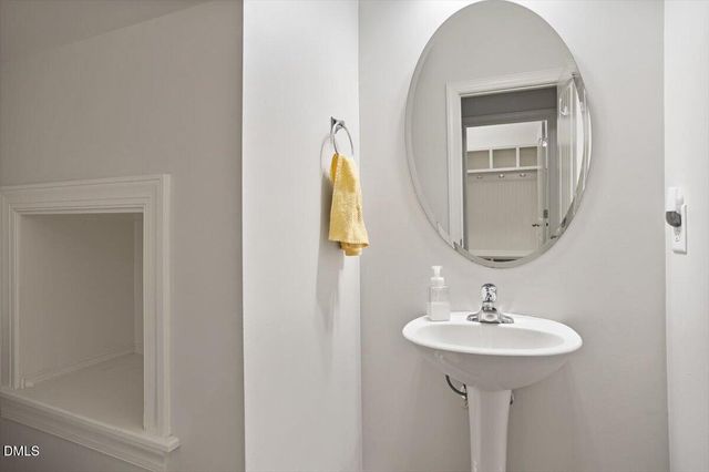 419 Lone Pine Loop, Fuquay Varina, NC 27526