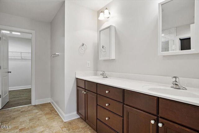 419 Lone Pine Loop, Fuquay Varina, NC 27526