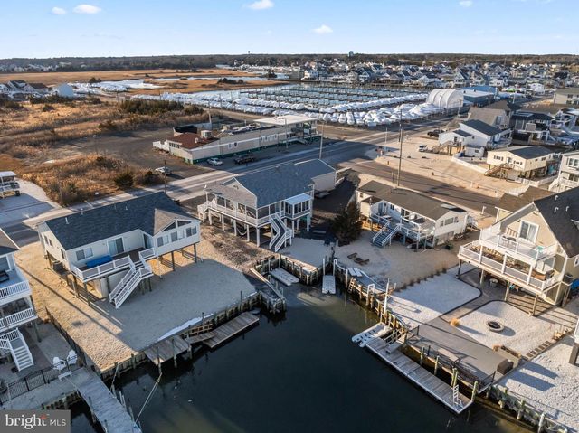 1019 S GREEN ST, Tuckerton, NJ 08087