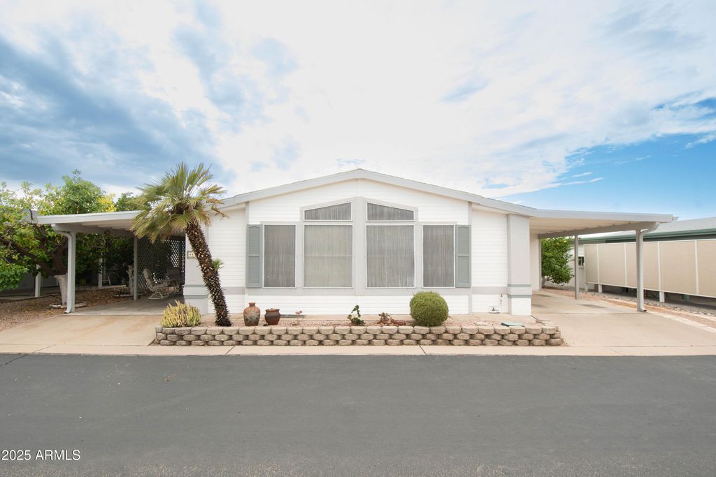 5735 E MCDOWELL Road 433, Mesa, AZ 85215