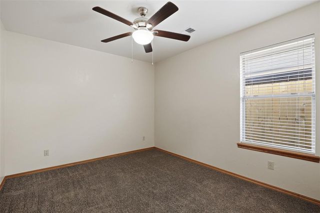 1717 SW 33rd Street, Moore, OK 73160