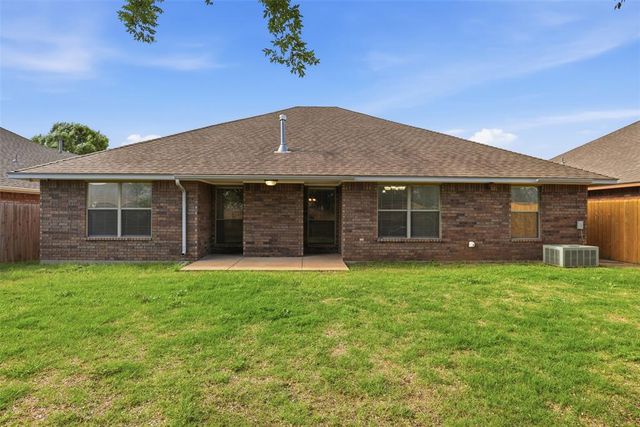 1717 SW 33rd Street, Moore, OK 73160
