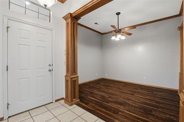 1717 SW 33rd Street, Moore, OK 73160