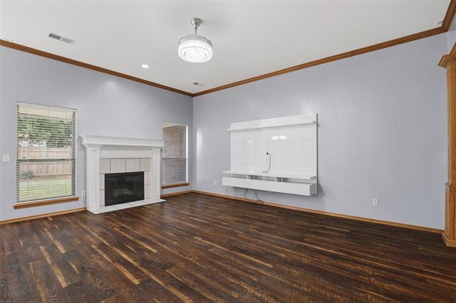 1717 SW 33rd Street, Moore, OK 73160