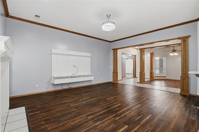 1717 SW 33rd Street, Moore, OK 73160