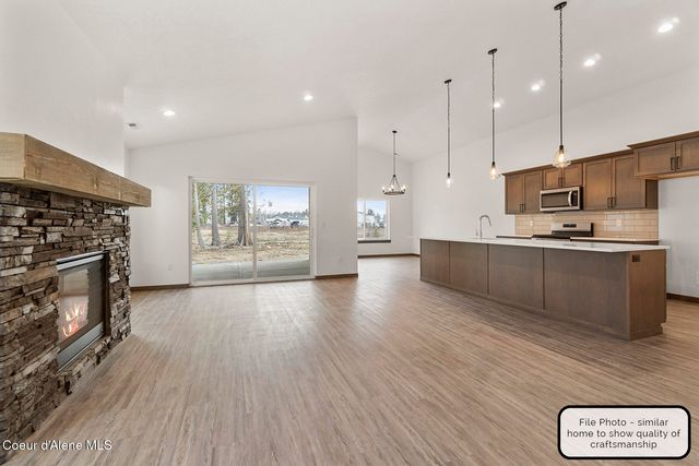 8966 W Swather AVE, Rathdrum, ID 83858