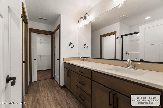 8966 W Swather AVE, Rathdrum, ID 83858