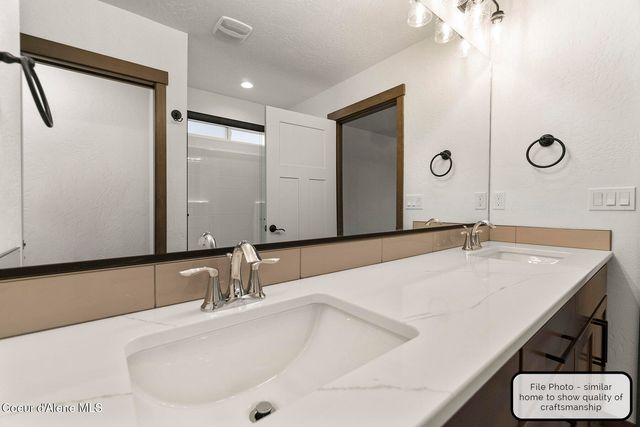 8966 W Swather AVE, Rathdrum, ID 83858