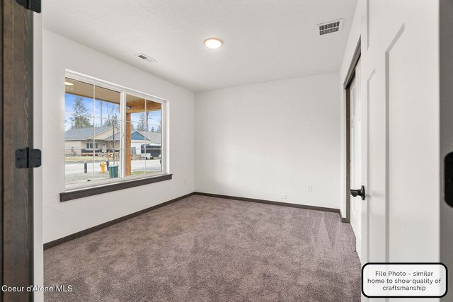 8966 W Swather AVE, Rathdrum, ID 83858