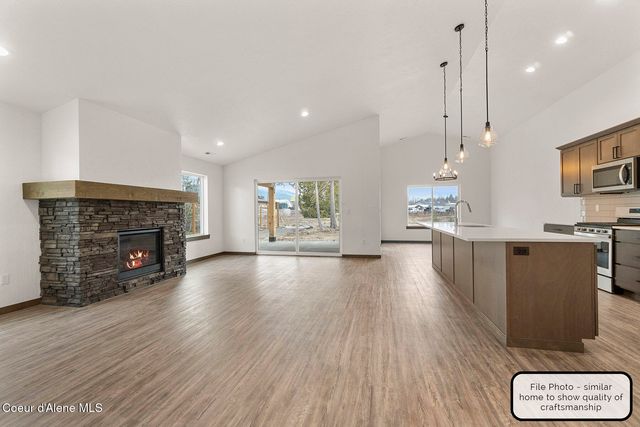 8966 W Swather AVE, Rathdrum, ID 83858