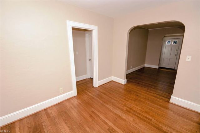 5905 Hampton BLVD, Norfolk, VA 23508
