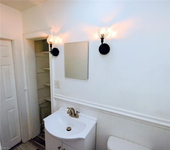 5905 Hampton BLVD, Norfolk, VA 23508