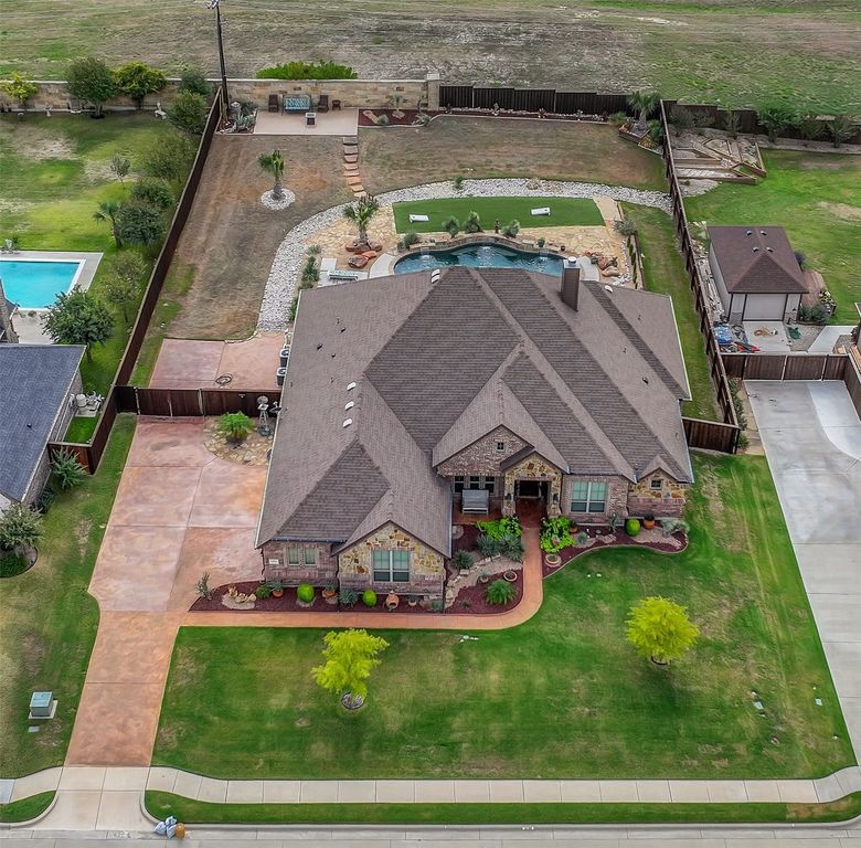 2125 Vanderbilt Drive, Weatherford, TX 76088 — exterior