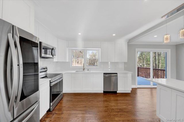 204 Dahlia Drive, Mahopac, NY 10541