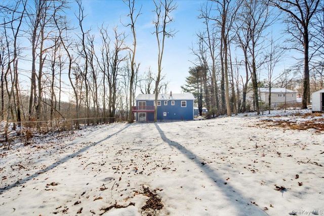 204 Dahlia Drive, Mahopac, NY 10541