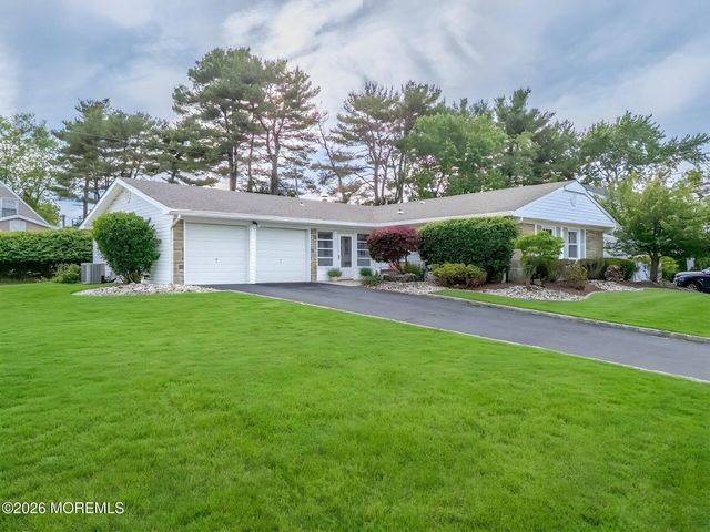 117 Idolstone Lane, Matawan, NJ 07747