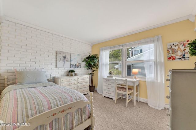 117 Idolstone Lane, Matawan, NJ 07747