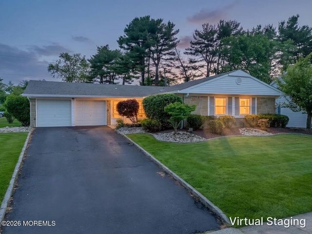 117 Idolstone Lane, Matawan, NJ 07747