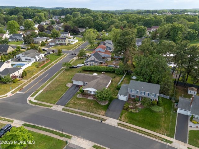 117 Idolstone Lane, Matawan, NJ 07747