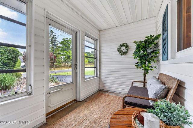 117 Idolstone Lane, Matawan, NJ 07747